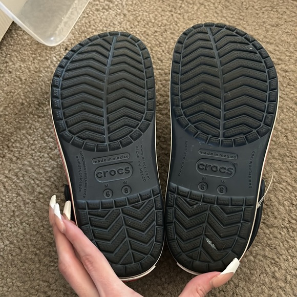 crocs - Picture 2 of 2